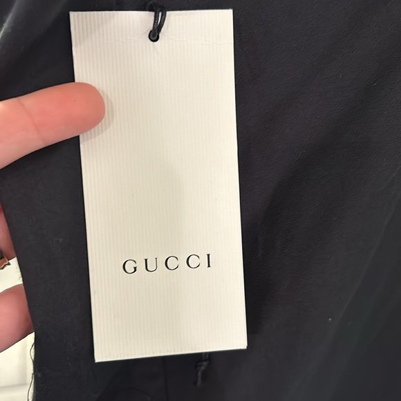 GUCCI LOGO PRINTED WASHED COTTON FIELD JACKET IN KHAKI - Picture 6 of 6